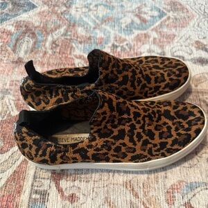 Steve Madden Leopard Print Slip-On Sneakers – Size 8.5